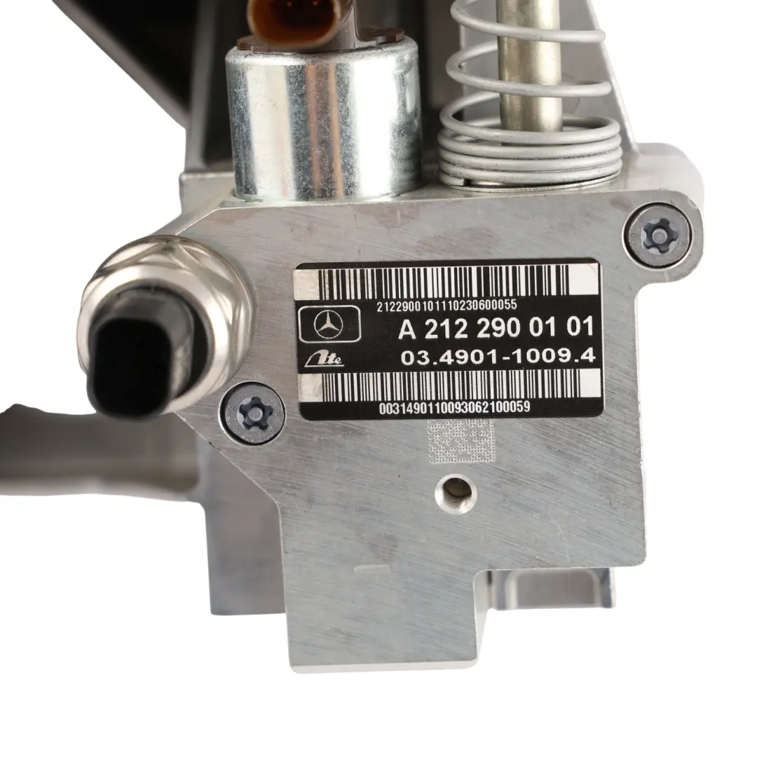 Brake Pedal Automatic Transmission to Mercedes W212 Hybrid with Part number A2122900101 Mercedes W212 Hybrid Brake Pedal Automatic Transmission - SKU RHD-A2122900101 - Part number A2122900101