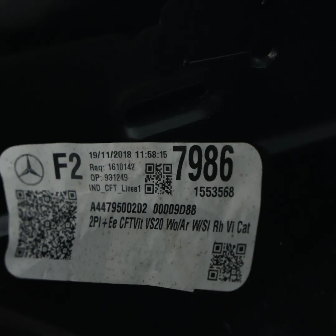 Fotel Tylny Pojedynczy Czarna Skóra do Mercedes Vito W447 o numerze A4479503701 Mercedes Vito W447 Fotel Tylny Pojedynczy Czarna Skóra - SKU RHD-A4479503701-2 - Numer Części A4479503701