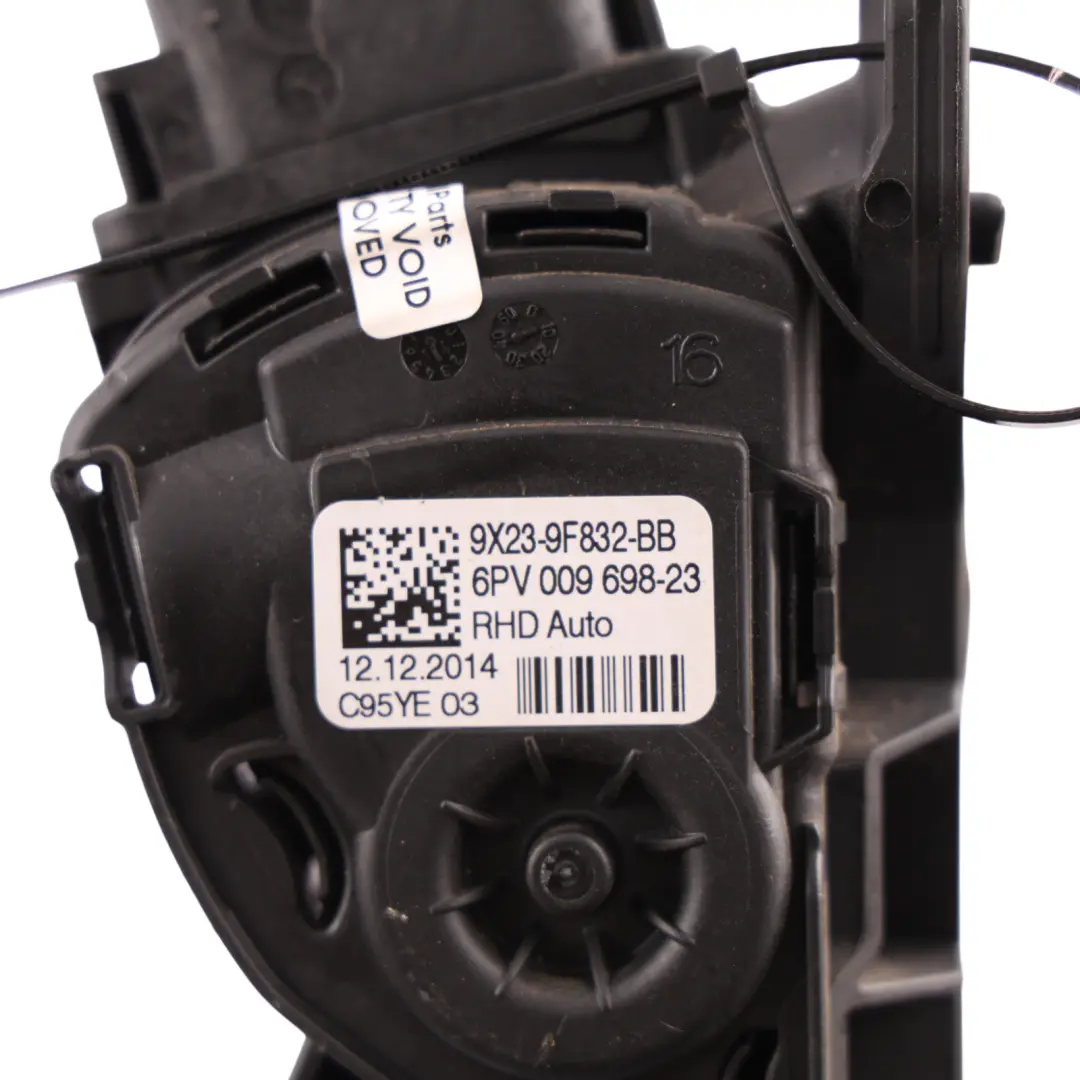 Accelerator Throttle Pedal Assembly 9X23-9F832-BB to Jaguar XF X250 XJ X351 with Part number C2Z20555 Jaguar XF X250 XJ X351 Accelerator Throttle Pedal Assembly 9X23-9F832-BB - SKU RHD-C2Z20555 - Part number C2Z20555