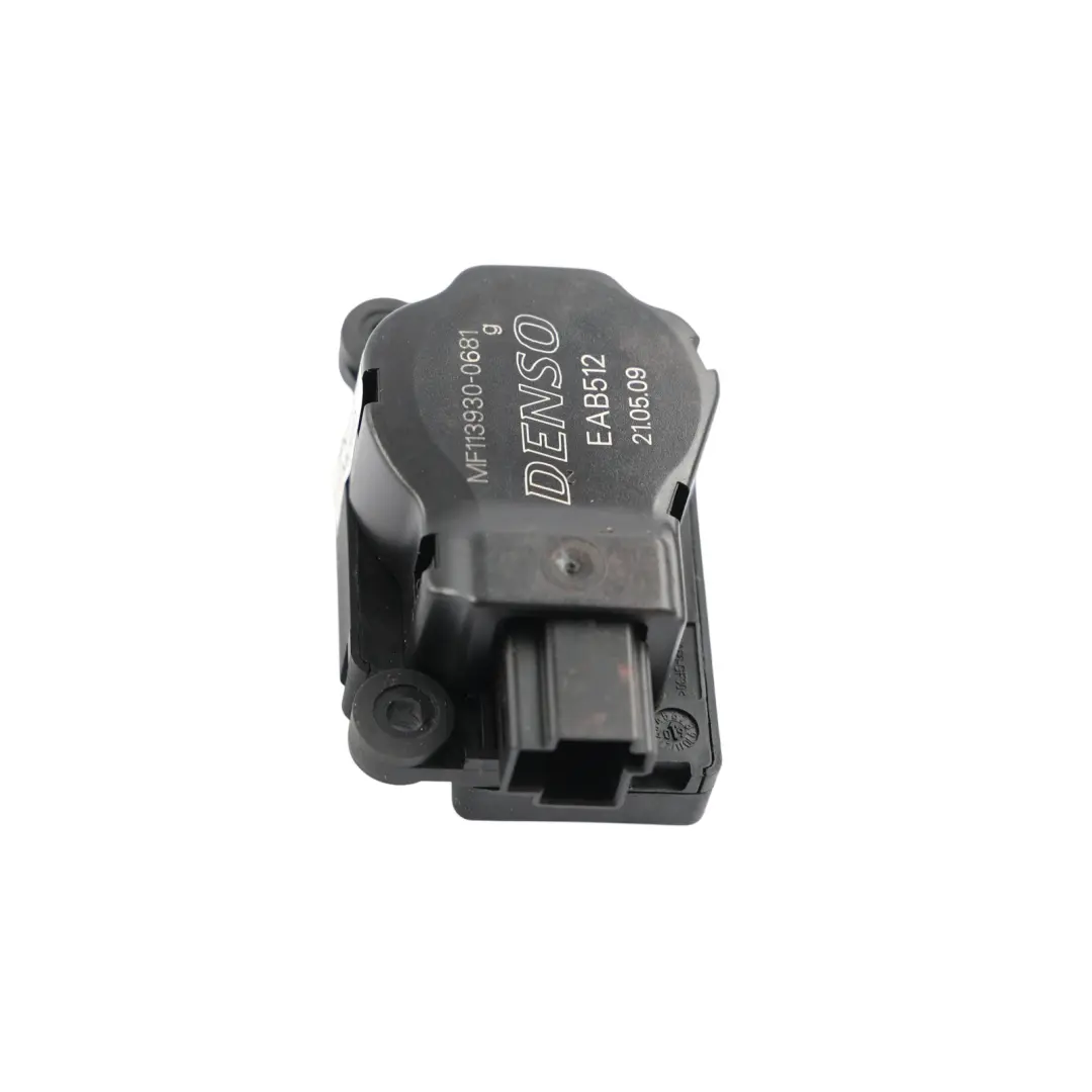 Heater Blower Recirculation Motor Actuator to Range Rover Sport L320 with Part number JNC500050 Range Rover Sport L320 Heater Blower Recirculation Motor Actuator - SKU RHD-JNC500050 - Part number JNC500050