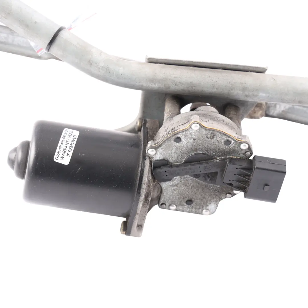 W452 Windscreen Wiper Motor Linkage to Smart Roadster with Part number Q0011612V004000000 Smart Roadster W452 Windscreen Wiper Motor Linkage - SKU RHD-Q0011612V004000000 - Part number Q0011612V004000000