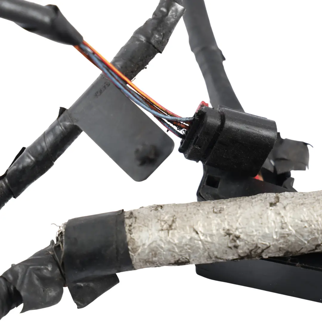 Gearbox Wiring Harness 2.7 TD 8H22-7C078-FA to Land Rover Discovery 3 L319 Manual with Part number YMD506190 Land Rover Discovery 3 L319 Manual Gearbox Wiring Harness 2.7 TD 8H22-7C078-FA - SKU RHD-YMD506190 - Part number YMD506190