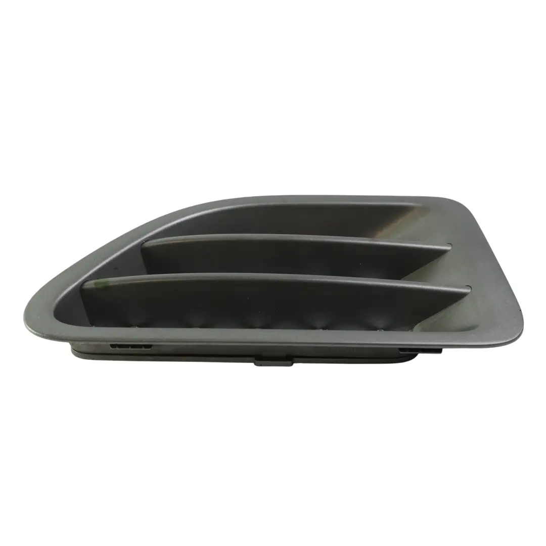 Griglia Parafango Anteriore Destra per Land Rover L320 con numero di parte SLR00151 Land Rover L320 Griglia Parafango Anteriore Destra - SKU SLR00151-1 - Numero di parte SLR00151