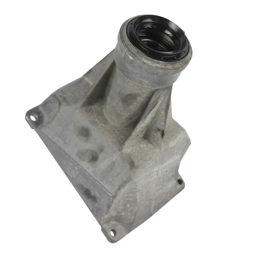Range Rover L322 Support Arbre de Transmission - SKU TAU000050 - Numéro de pièce TAU000050