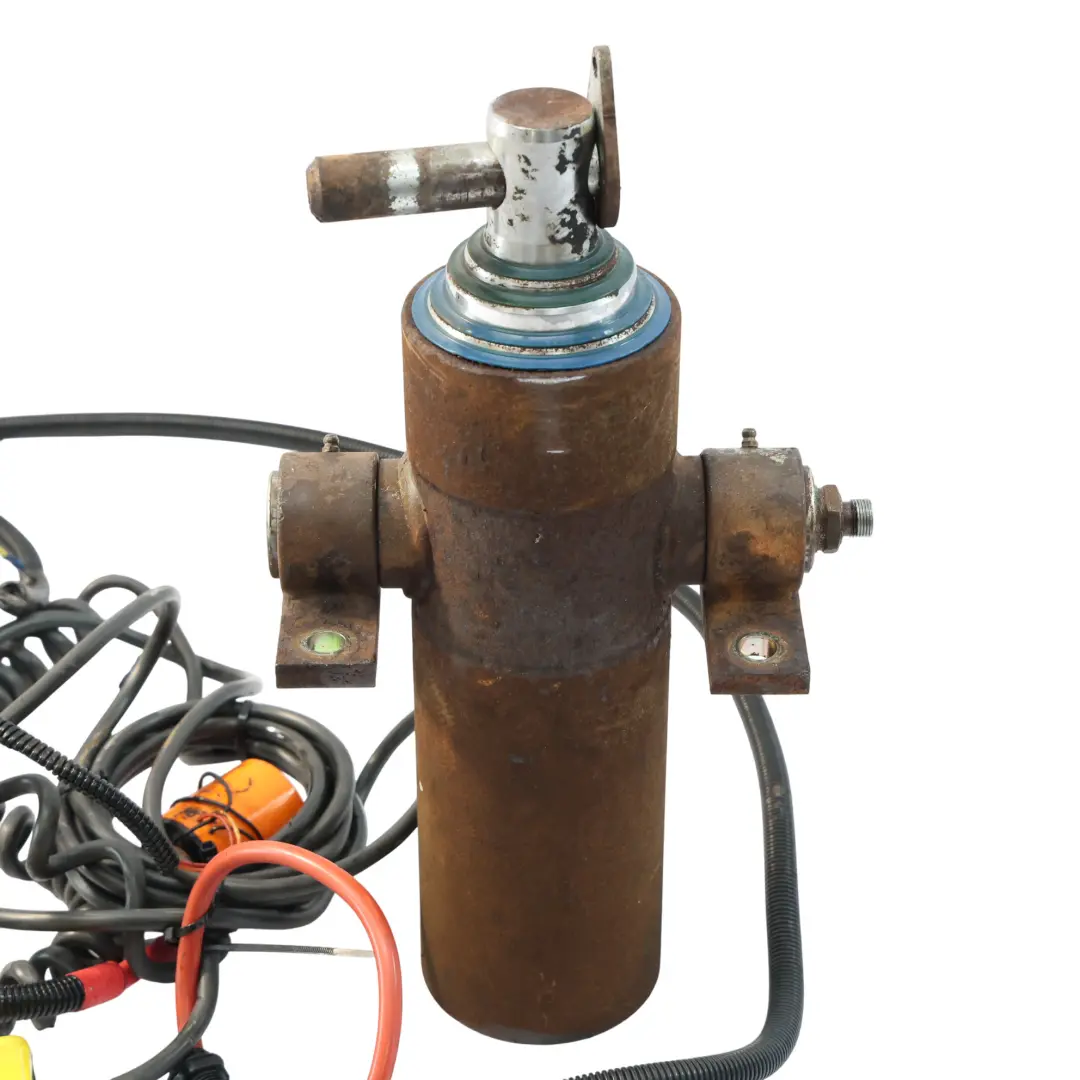 Mk8 Tail Lift Pump Cylinder Control Unit SET to Ford Transit with Part number TRANSIT-LIFT-PUMP Ford Transit Mk8 Tail Lift Pump Cylinder Control Unit SET - SKU TRANSIT-LIFT-PUMP - Part number TRANSIT-LIFT-PUMP