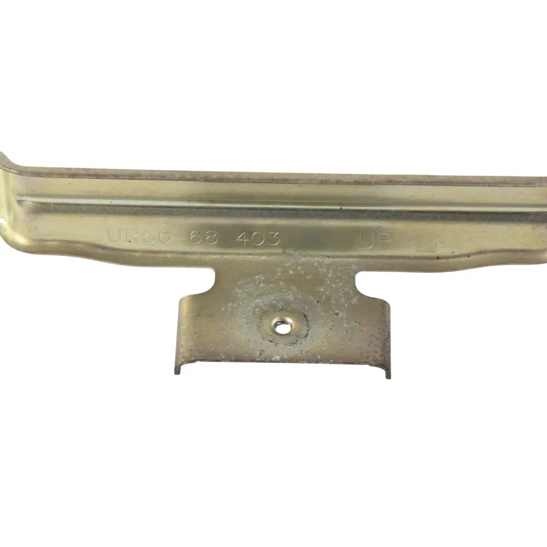 Ford Ranger Mk4 Uchwyt Panelu Drzwi Tylnych - SKU UR5668403 - Numer Części UR5668403