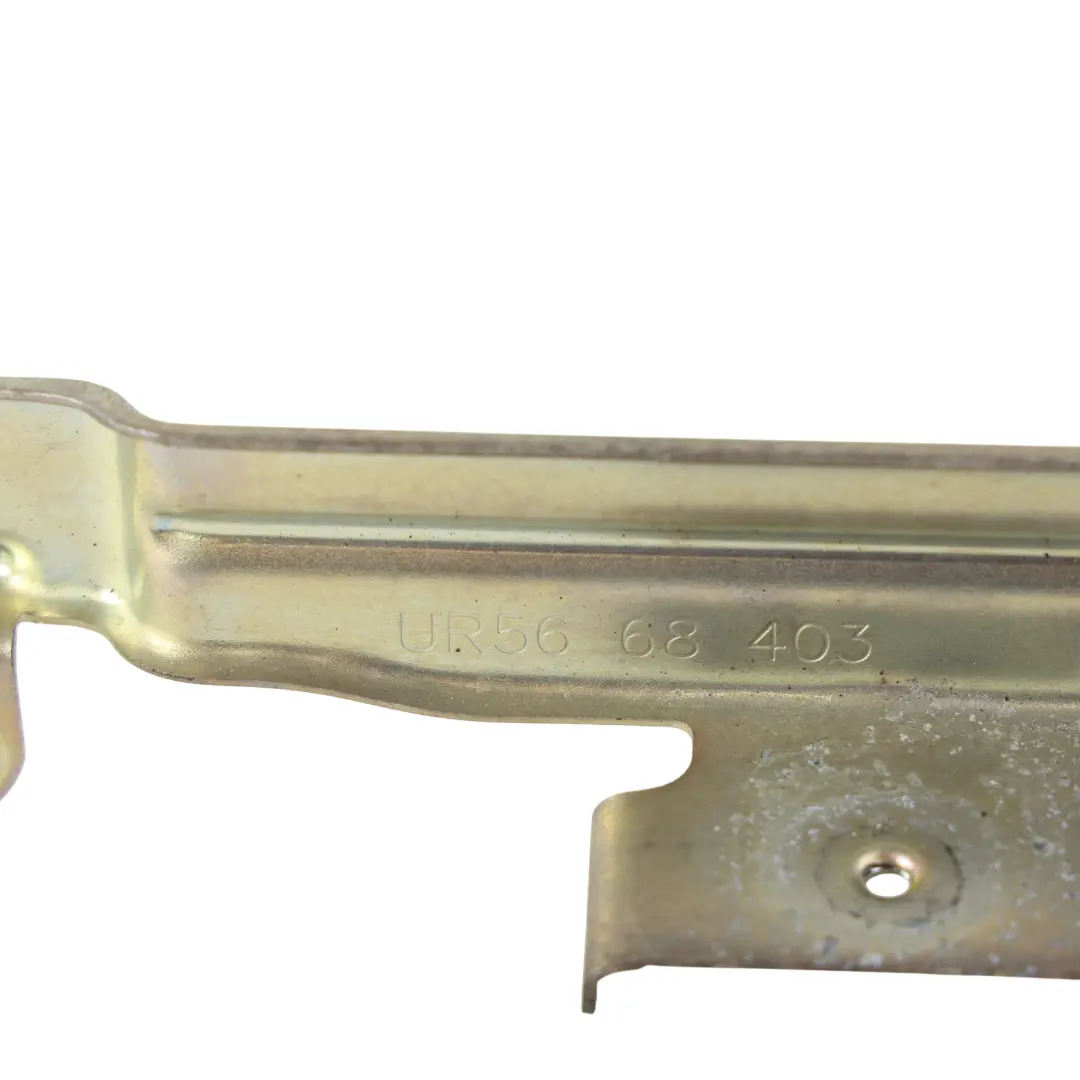 Ford Ranger Mk4 Uchwyt Panelu Drzwi Tylnych - SKU UR5668403 - Numer Części UR5668403