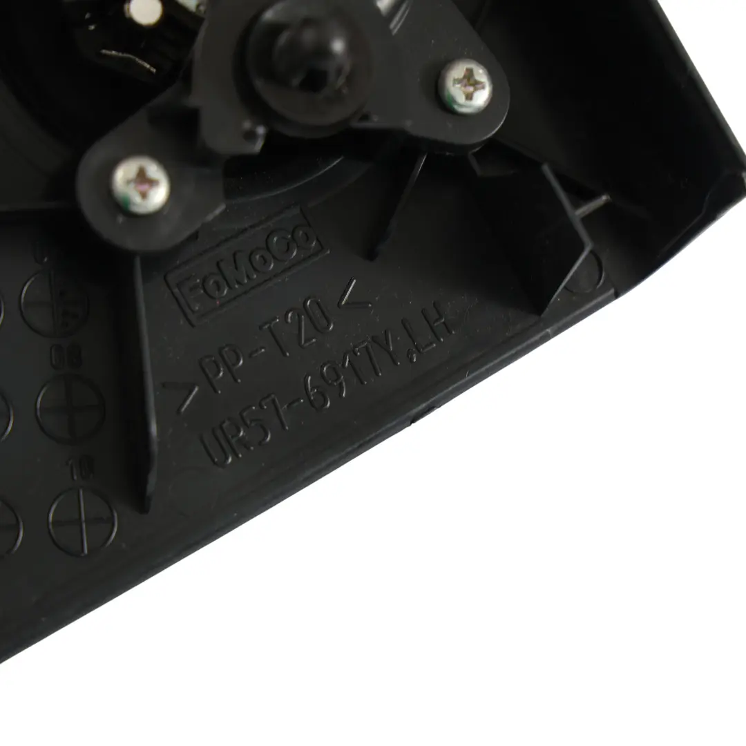 Mk4 Tapa Triángulo Altavoz Puerta Negro Izquierdo para Ford Ranger con número de pieza UR57-6917Y Ford Ranger Mk4 Tapa Triángulo Altavoz Puerta Negro Izquierdo - SKU UR57-6917Y - Número de pieza UR57-6917Y