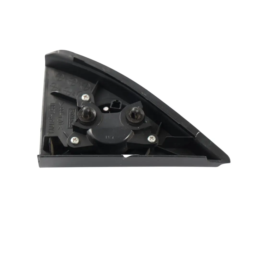 Mk4 Tapa Triángulo Altavoz Puerta Negro Izquierdo para Ford Ranger con número de pieza UR57-6917Y Ford Ranger Mk4 Tapa Triángulo Altavoz Puerta Negro Izquierdo - SKU UR57-6917Y - Número de pieza UR57-6917Y