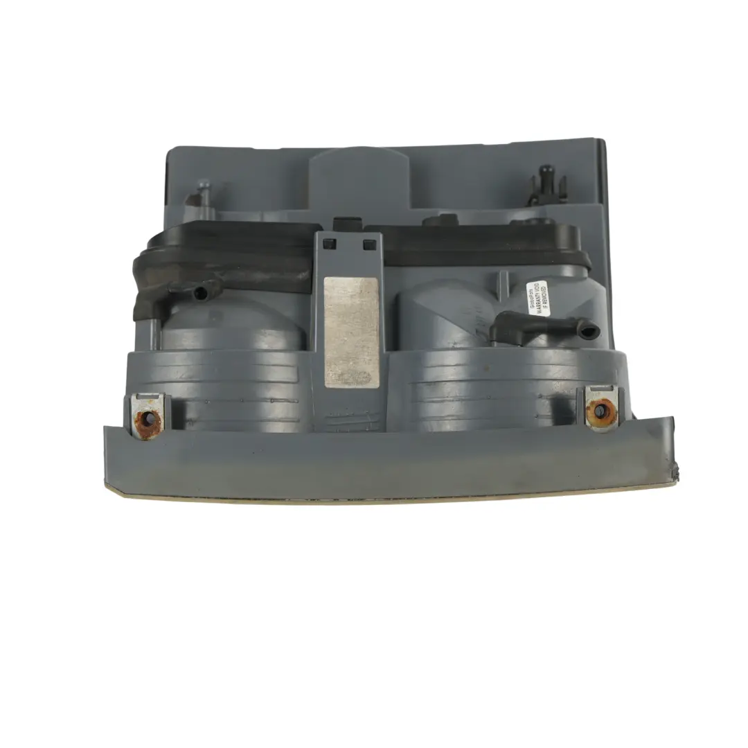 Rücklicht Hinten Links für Land Rover Range Rover L322 mit Teilenummer XFB000254 Land Rover Range Rover L322 Rücklicht Hinten Links - SKU XFB000254 - Teilenummer XFB000254