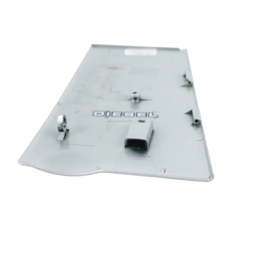Ford Transit Mk7 Klapka Wlewu Paliwa Moondust Silver ZJ - SKU YC15-V405A02-AG-MDS - Numer Części YC15-V405A02-AG