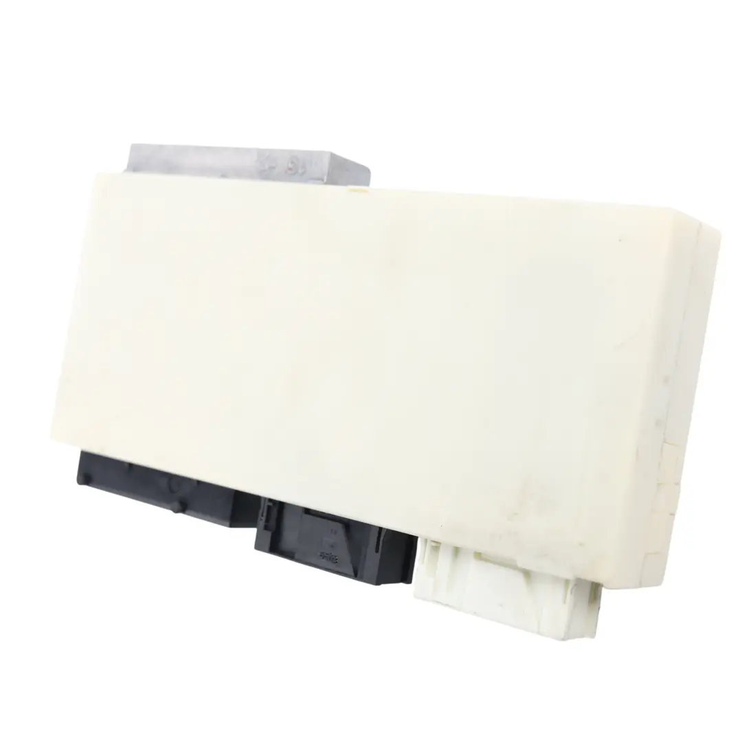 Body Control Module BCM BCU ECU Unit to Land Rover Range Rover L322 with Part number YWC000921 Land Rover Range Rover L322 Body Control Module BCM BCU ECU Unit - SKU YWC000921 - Part number YWC000921