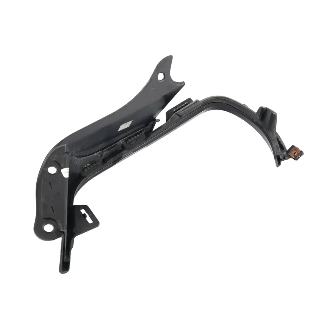 Cubierta Marco Trasero Luz Izquierda Negro 2 - 668 para BMW Z4 E85 con número de pieza 0031017 BMW Z4 E85 Cubierta Marco Trasero Luz Izquierda Negro 2 - 668 - SKU 0031017-SCH - Número de pieza 0031017