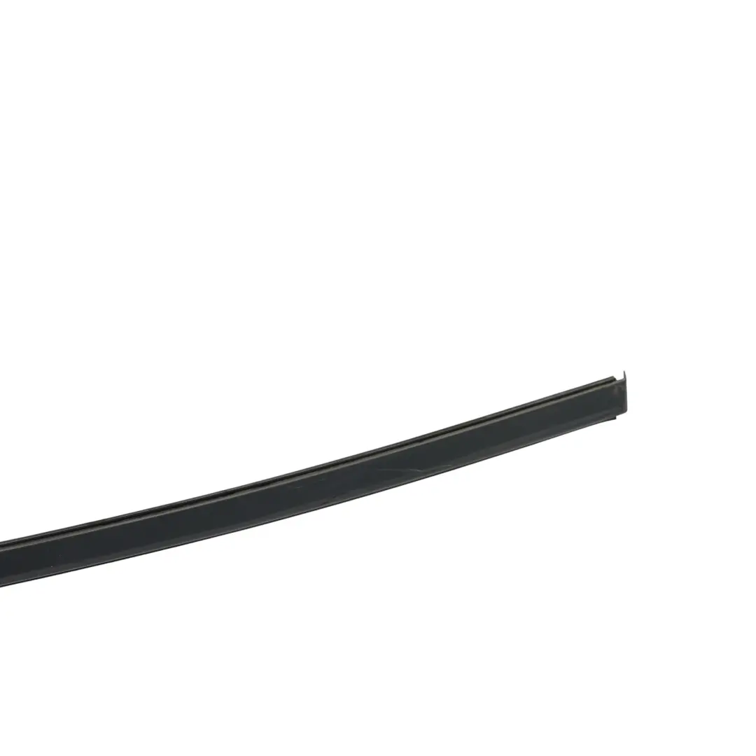 Moldura Techo Lateral Derecha Gris Stratus Metalizado 440 para BMW E63 con número de pieza 0304939 BMW E63 Moldura Techo Lateral Derecha Gris Stratus Metalizado 440 - SKU 0304939-SRT - Número de pieza 0304939