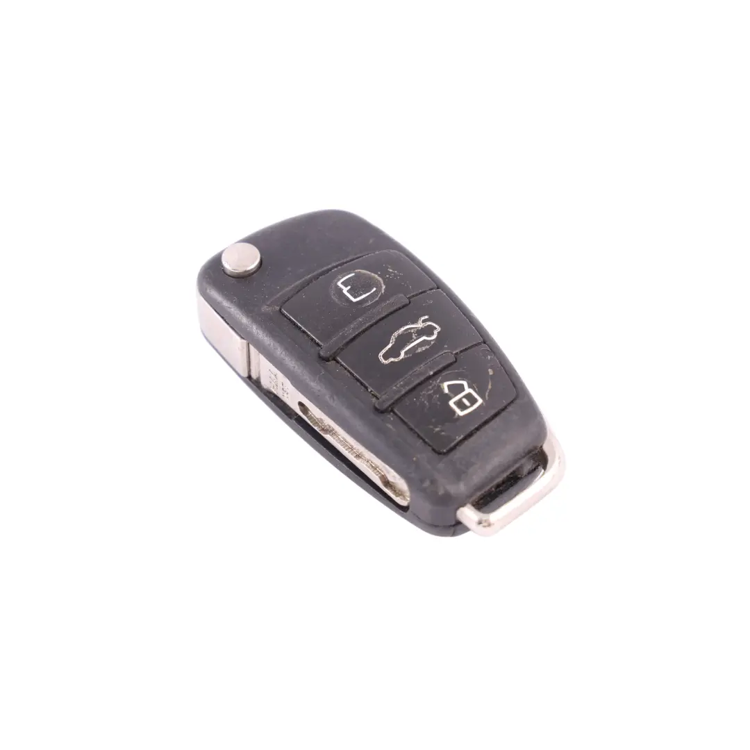 Calculateur Moteur Clé 1.6 TDI 105HP CAYC Manuelle Diesel pour Audi A3 8P à propos du numéro de pièce 03L906023PT Audi A3 8P Calculateur Moteur Clé 1.6 TDI 105HP CAYC Manuelle Diesel - SKU 03L906023PT-1 - Numéro de pièce 03L906023PT