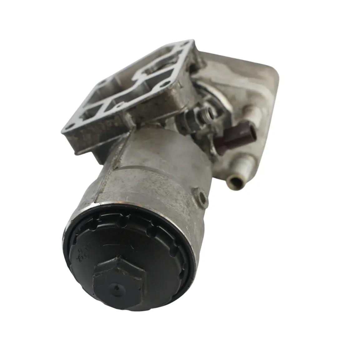 Mk6 Coperchio Filtro Olio Radiatore per Audi TT 8J A3 8P VW Golf con numero di parte 045115389J Audi TT 8J A3 8P VW Golf Mk6 Coperchio Filtro Olio Radiatore - SKU 045115389J-2 - Numero di parte 045115389J