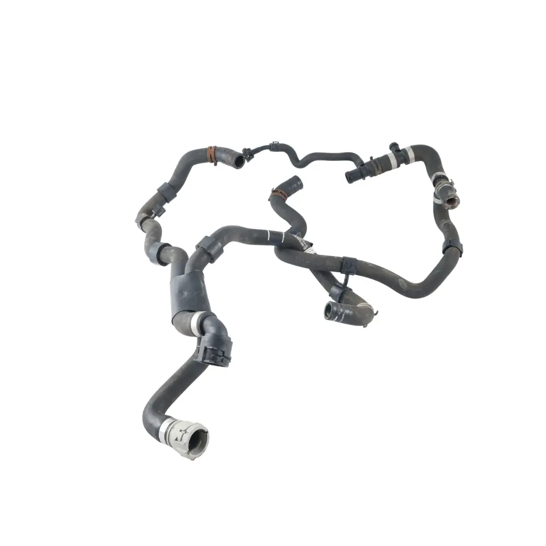 Tubo Manguera Refrigerante Motor 2.0 TDI para Audi A5 8T A6 C7 con número de pieza 04L122157BH Audi A5 8T A6 C7 Tubo Manguera Refrigerante Motor 2.0 TDI - SKU 04L122157BH - Número de pieza 04L122157BH