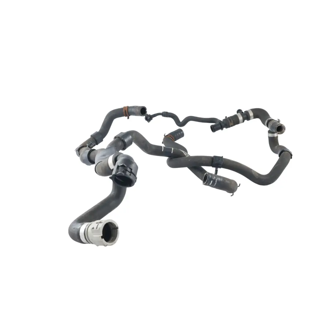 Kühlmittelrohr Motor 2.0 TDI für Audi A5 8T A6 C7 mit Teilenummer 04L122157BH Audi A5 8T A6 C7 Kühlmittelrohr Motor 2.0 TDI - SKU 04L122157BH - Teilenummer 04L122157BH