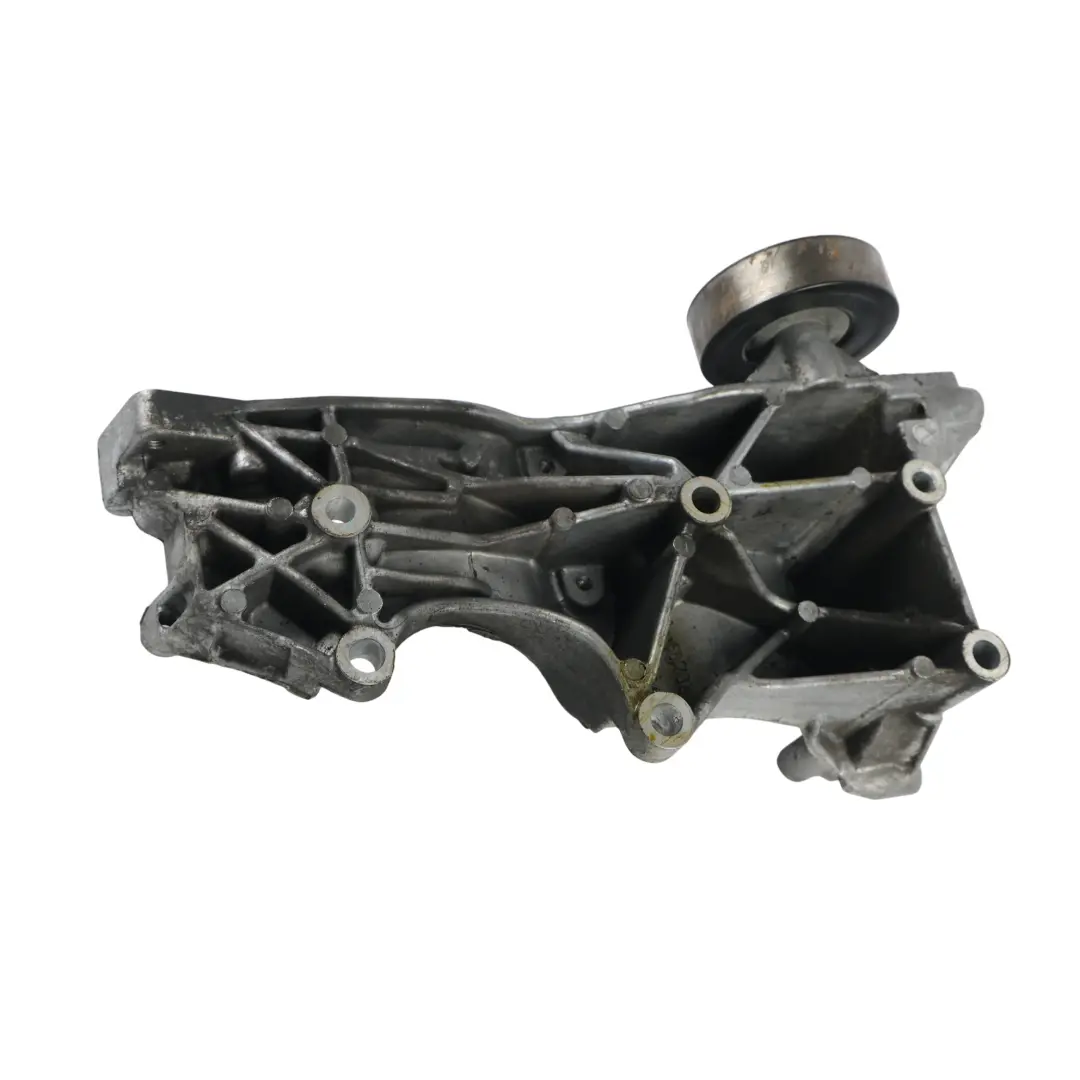 Audi A4 B7 Supporto Staffa Alternatore 2.0 TFSI - SKU 06D903143D-1 - Numero di parte 06D903143D