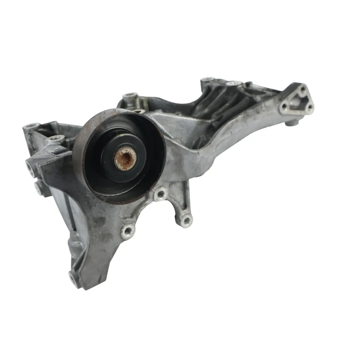 Audi A4 B7 Support Fixation Alternateur 2.0 TFSI - SKU 06D903143D-1 - Numéro de pièce 06D903143D