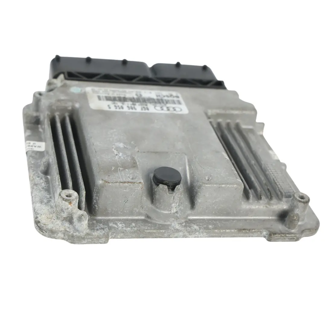 Control Unit ECU Module 2.0 Petrol 150HP Manual Kit to Audi A3 8P Engine with Part number 06F906056S Audi A3 8P Engine Control Unit ECU Module 2.0 Petrol 150HP Manual Kit - SKU 06F906056S - Part number 06F906056S