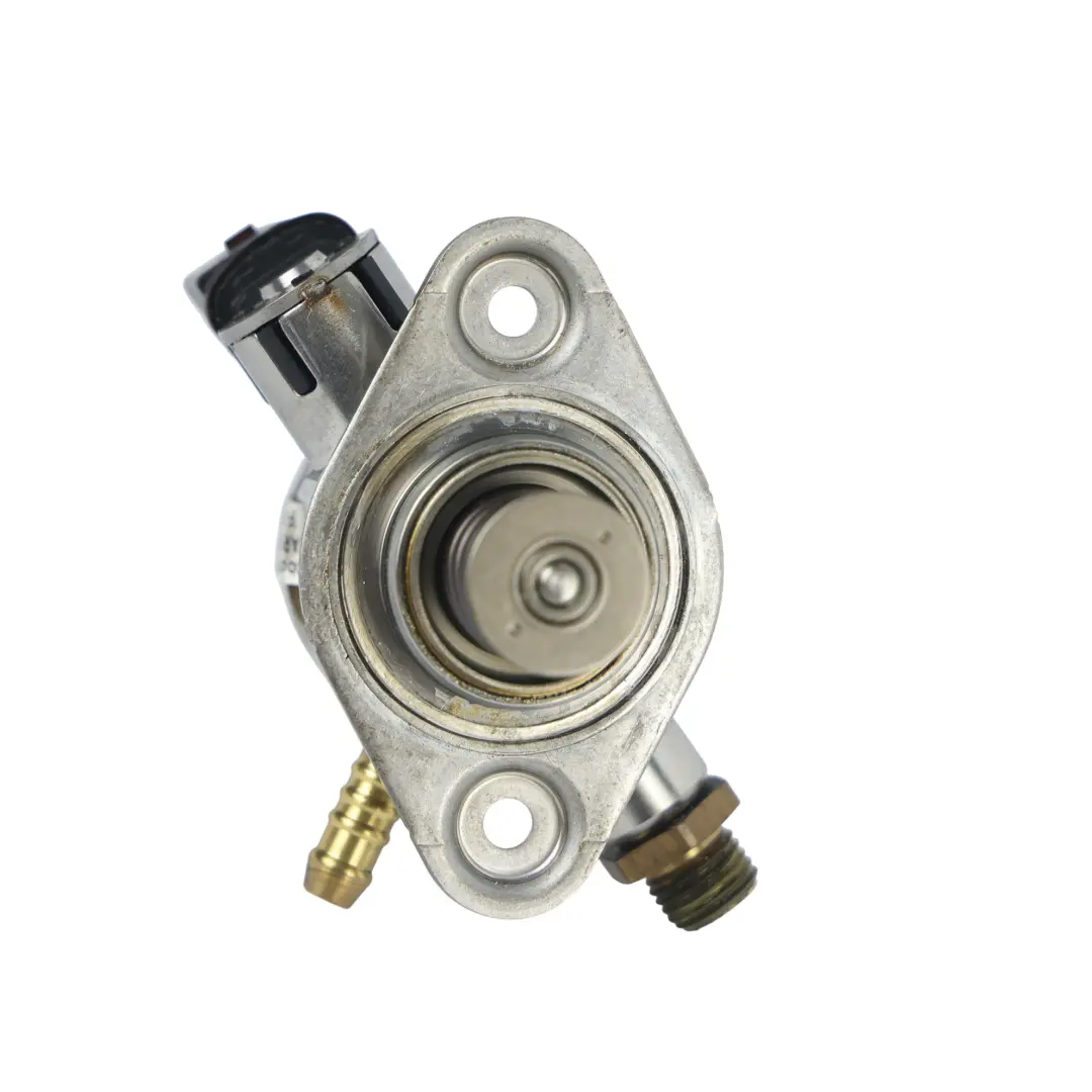 Pompa Wysokiego Ciśnienia Paliwa 2.0 TFSI CVKB do Audi A4 B9 A5 F5 o numerze 06G127025D Audi A4 B9 A5 F5 Pompa Wysokiego Ciśnienia Paliwa 2.0 TFSI CVKB - SKU 06G127025D - Numer Części 06G127025D