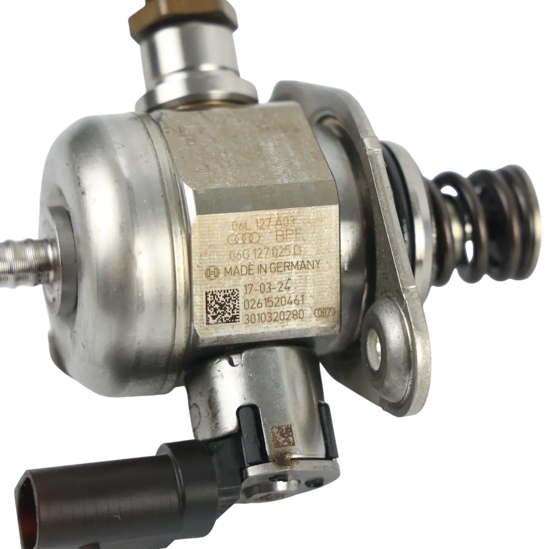 Pompe à Carburant Haute Pression 2.0 TFSI CVKB pour Audi A4 B9 A5 F5 à propos du numéro de pièce 06G127025D Audi A4 B9 A5 F5 Pompe à Carburant Haute Pression 2.0 TFSI CVKB - SKU 06G127025D - Numéro de pièce 06G127025D