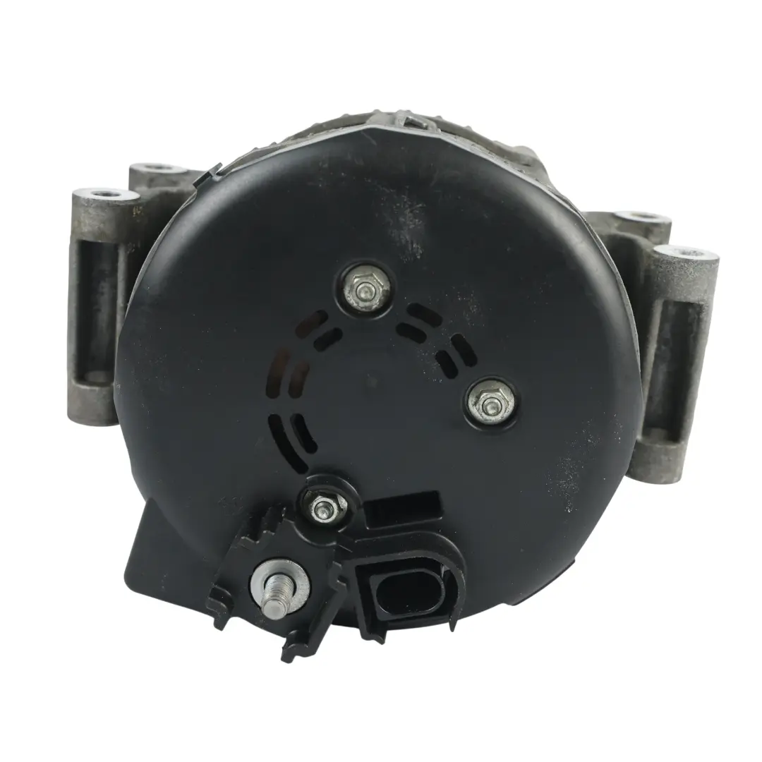 Alternatore 14V 150A 2.0 TFSI CVKB per Audi A4 B9 A5 F5 con numero di parte 06L903024H Audi A4 B9 A5 F5 Alternatore 14V 150A 2.0 TFSI CVKB - SKU 06L903024H - Numero di parte 06L903024H