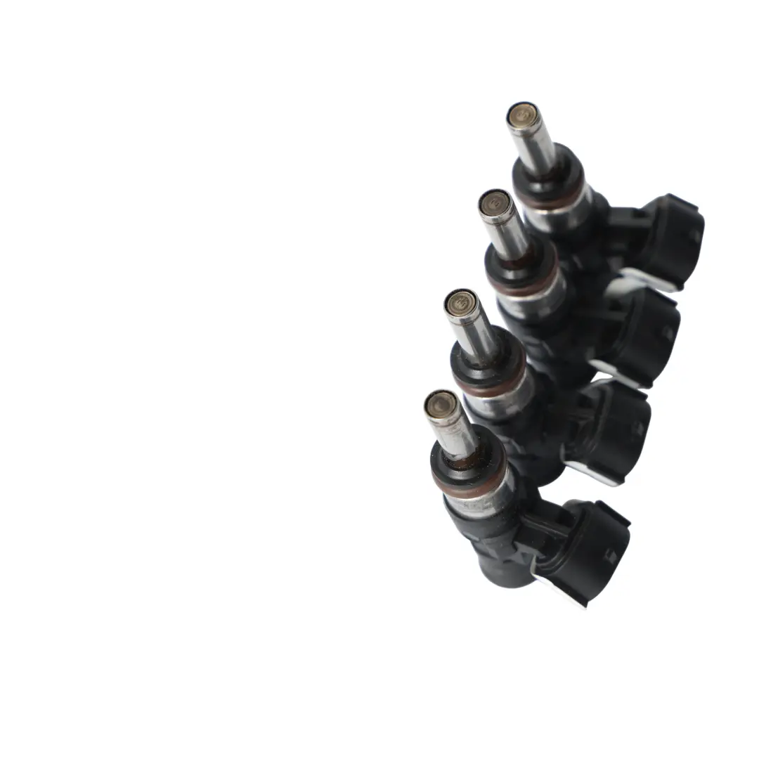 8Y RSQ3 F3 Juego 4 Inyectores Combustible Motor 2.5 TFSI para Audi RS3 con número de pieza 07K133551A Audi RS3 8Y RSQ3 F3 Juego 4 Inyectores Combustible Motor 2.5 TFSI - SKU 07K133551A - Número de pieza 07K133551A
