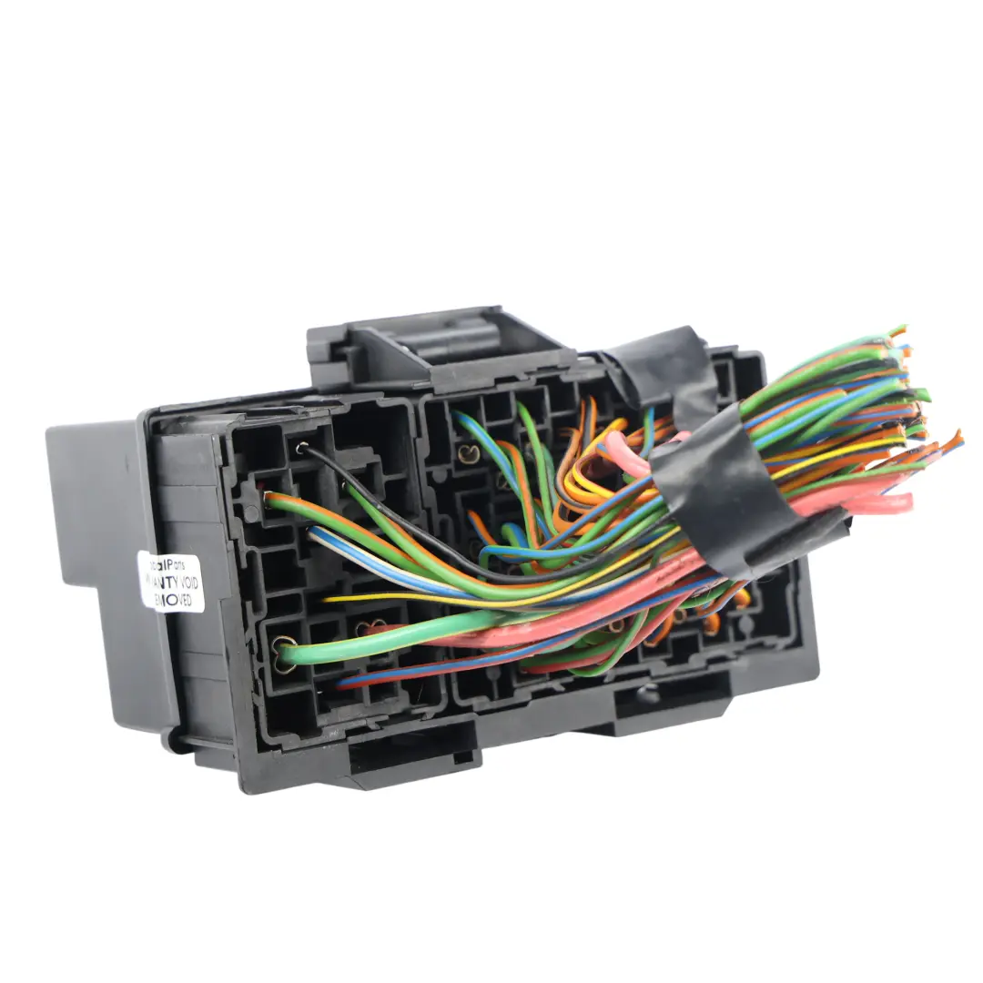 Mk6 Fuse Box Control Unit Connector Adapter Plug VYC15-14N003-AA to Ford Transit with Part number 1129151 Ford Transit Mk6 Fuse Box Control Unit Connector Adapter Plug VYC15-14N003-AA - SKU 1129151 - Part number 1129151