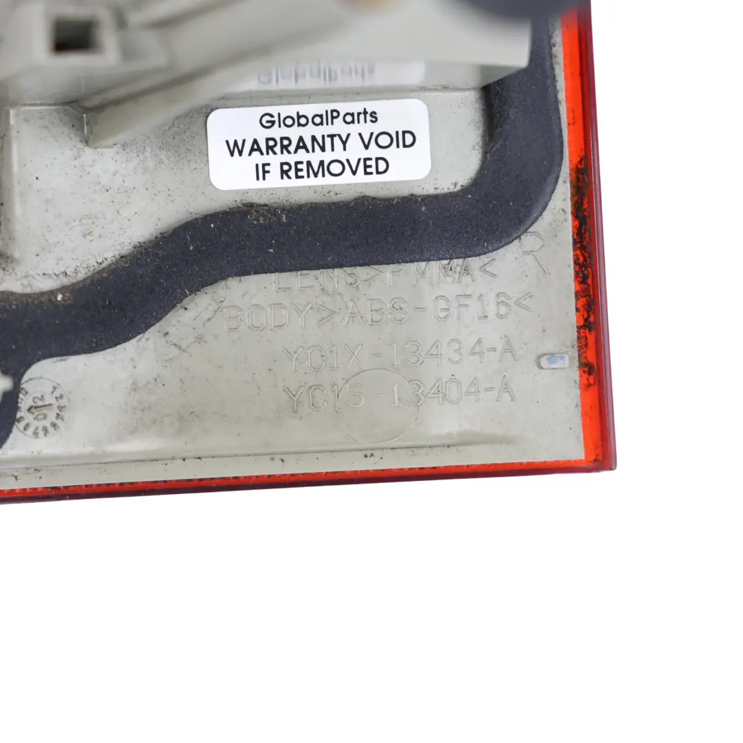 Ford Transit Mk6 Feu Arrière Droit YC15-13404-AG - SKU 1205701 - Numéro de pièce 1205701