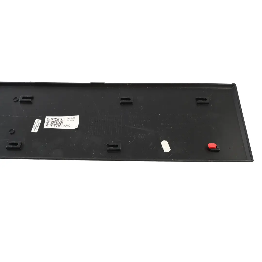 Citroen Relay Hintere Tür Untere Zierleiste Abdeckung Links für mit Teilenummer 1320759070 Citroen Relay Hintere Tür Untere Zierleiste Abdeckung Links - SKU 1320759070 - Teilenummer 1320759070