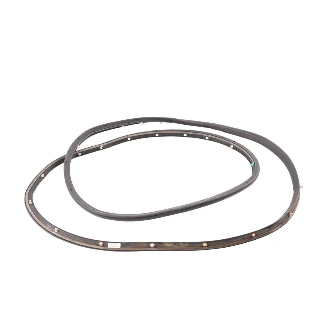 Mk4 Front Door Seal Gasket Rubber Right O/S 7S71-A20708-AF to Ford Mondeo with Part number 1534565 Ford Mondeo Mk4 Front Door Seal Gasket Rubber Right O/S 7S71-A20708-AF - SKU 1534565 - Part number 1534565
