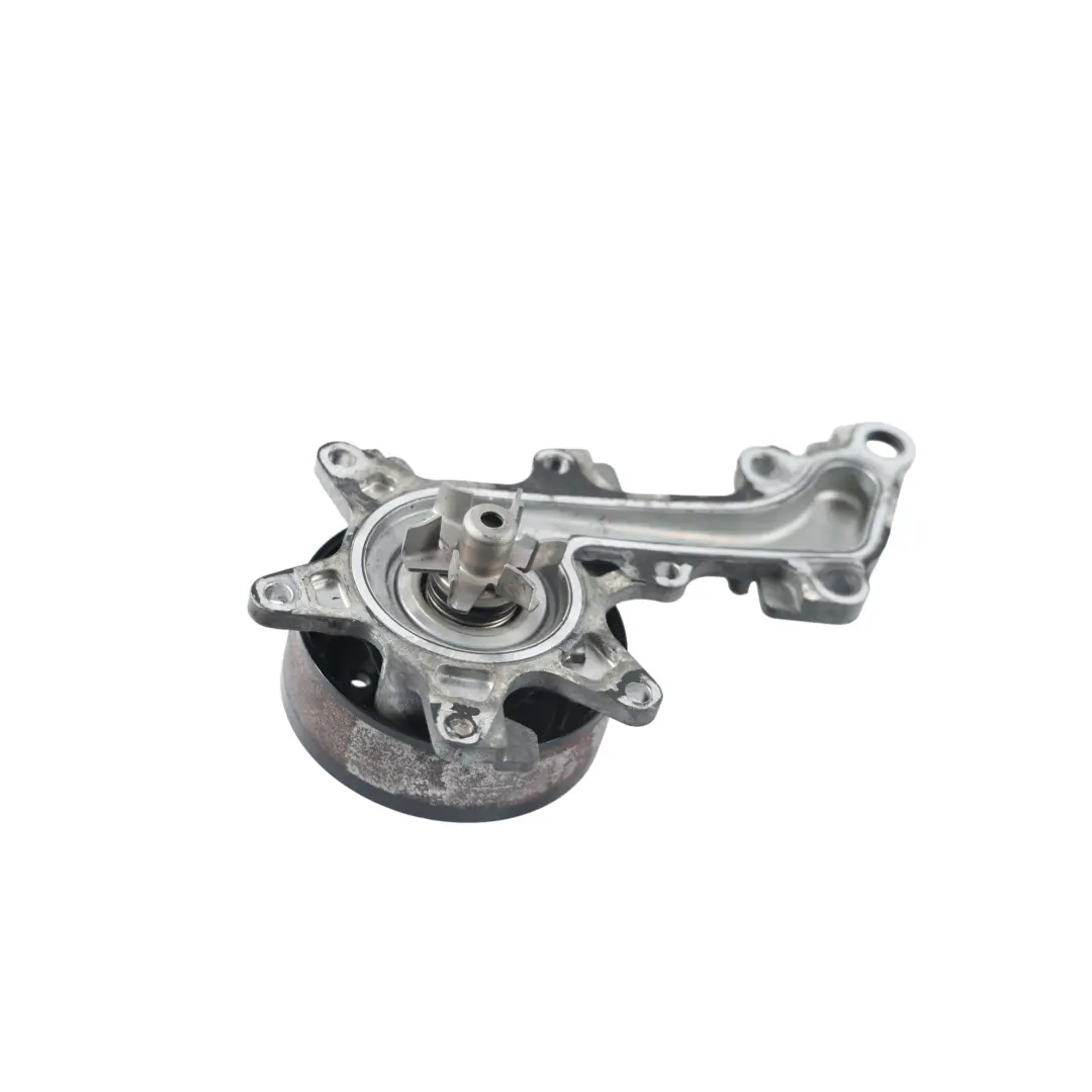 Toyota Yaris P9 Soporte Polea Bomba Agua Motor - SKU 1610080004 - Número de pieza 1610080004