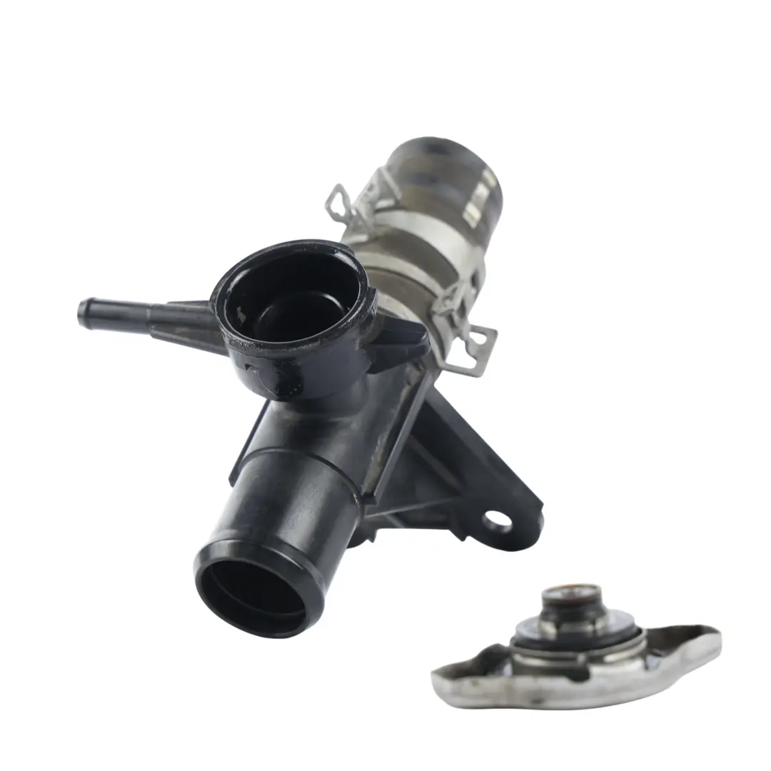 Toyota Yaris P9 Rura Króciec Wlewu Chłodnicy Wąż Przewód - SKU 165020Q010 - Numer Części 165020Q010