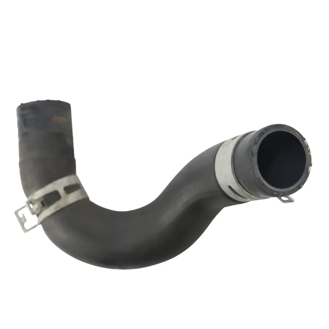 Tubo Manguera Refrigerante Motor 1.33 Gasolina 1NRFE para Toyota Yaris P9 con número de pieza 165720Y010 Toyota Yaris P9 Tubo Manguera Refrigerante Motor 1.33 Gasolina 1NRFE - SKU 165720Y010 - Número de pieza 165720Y010