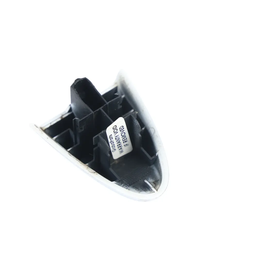 Ford Fiesta Mk7 Pokrywa Klamki Drzwi Zewnętrznej Biały Z2 8A61-A218B08-BE - SKU 1680127-FW - Numer Części 1680127
