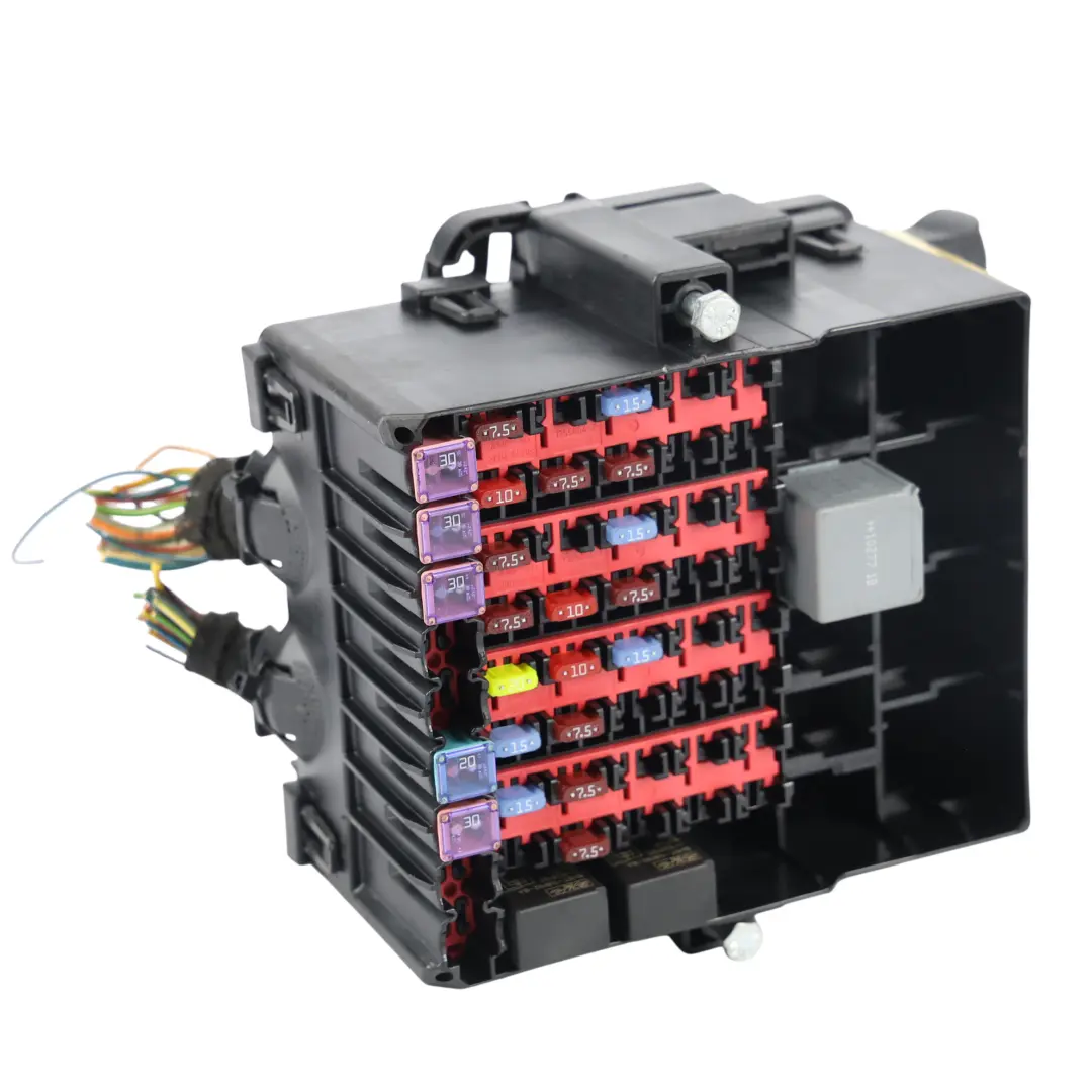 Boîte à Fusibles Relais 1.6 TDCI Diesel TZJA 8V5T-14A005-KUG pour Ford Fiesta Mk7 à propos du numéro de pièce 1693207 Ford Fiesta Mk7 Boîte à Fusibles Relais 1.6 TDCI Diesel TZJA 8V5T-14A005-KUG - SKU 1693207 - Numéro de pièce 1693207