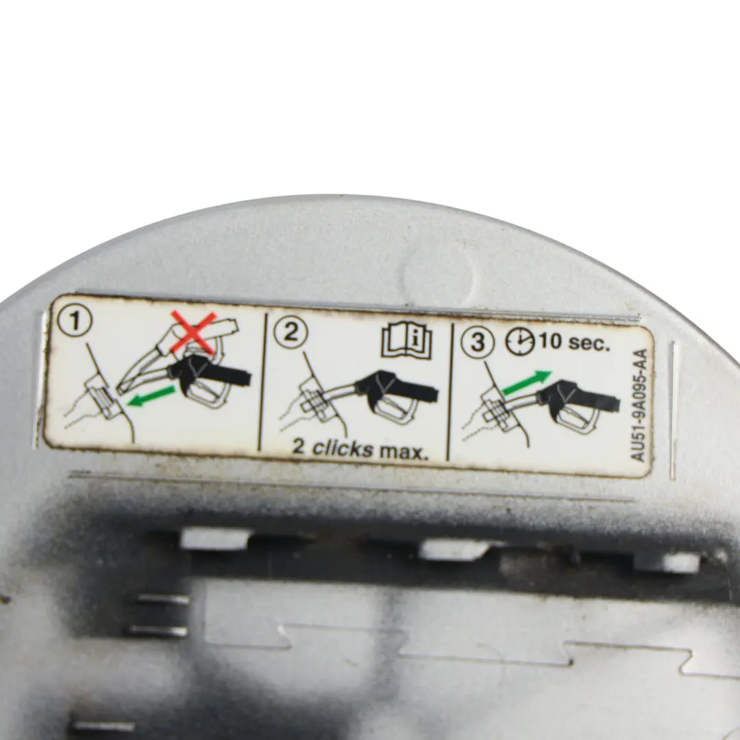 Sportello Carburante Coperchio Argento Moondust Metallizzato ZJ per Ford Fiesta Mk7 con numero di parte 1705725 Ford Fiesta Mk7 Sportello Carburante Coperchio Argento Moondust Metallizzato ZJ - SKU 1705725-MDS - Numero di parte 1705725