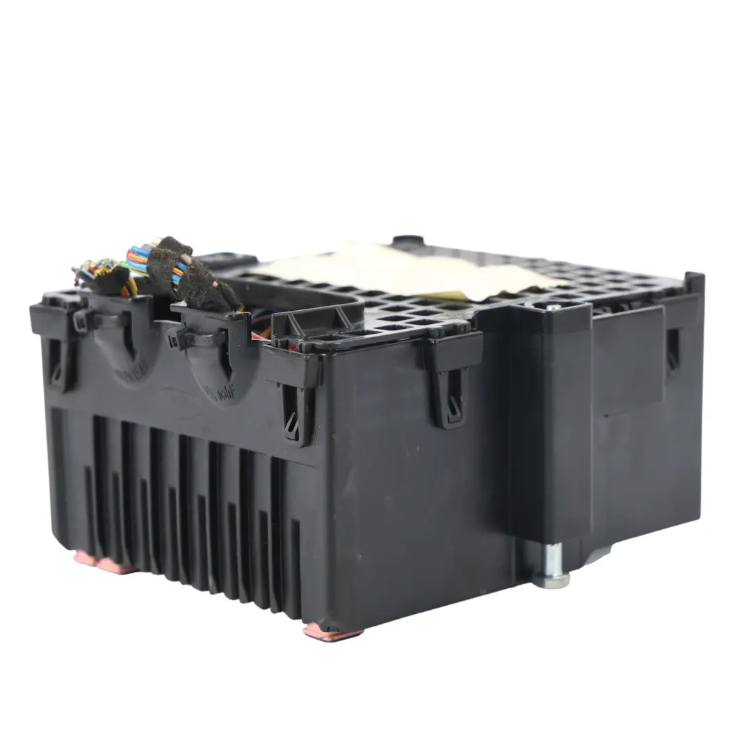 Interior Fuse Relay Box BCM Junction Box Unit 8V5T-14A005-KFF to Ford Fiesta Mk7 with Part number 1709792 Ford Fiesta Mk7 Interior Fuse Relay Box BCM Junction Box Unit 8V5T-14A005-KFF - SKU 1709792 - Part number 1709792