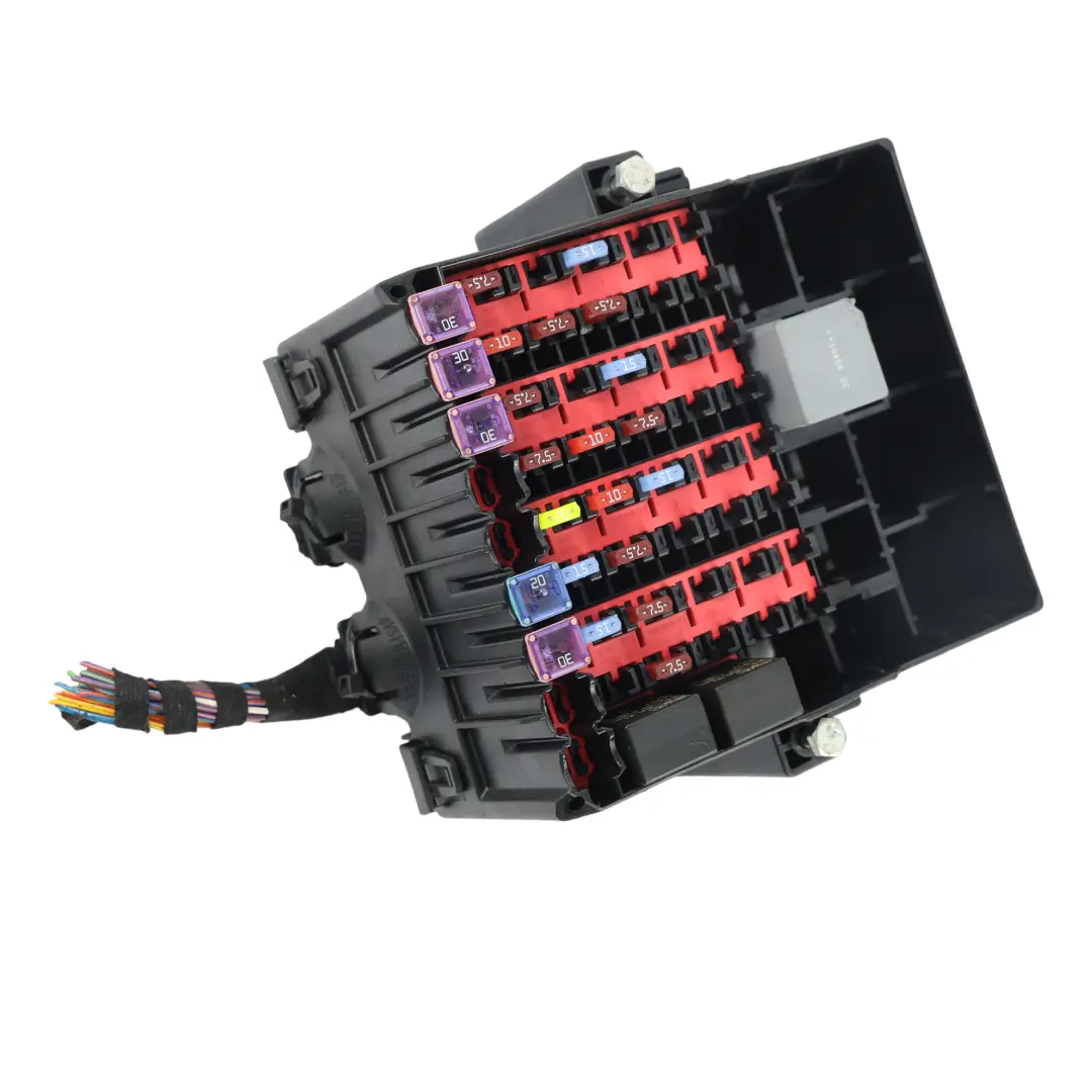 Ford Fiesta Mk7 Innen Sicherungskasten 1.4 Benzin SPJC Duratec 8V5T-14A005-KUH - SKU 1714790 - Teilenummer 1714790