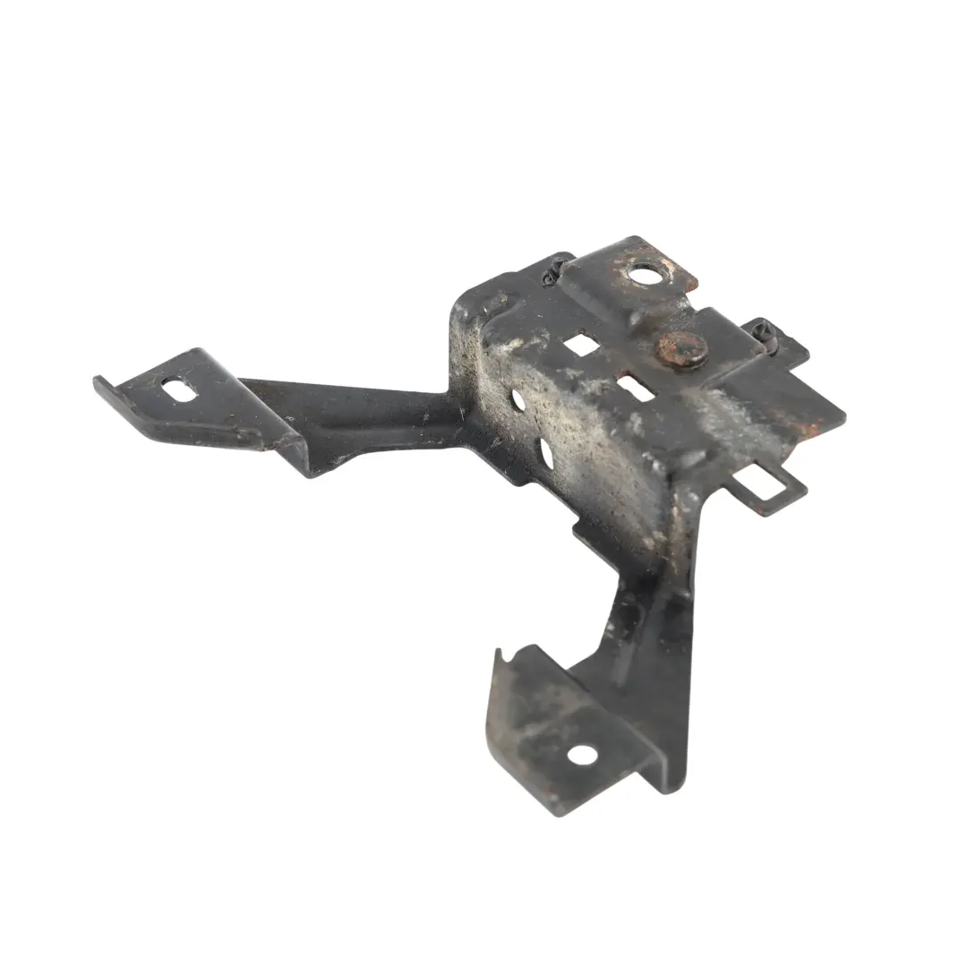 Support Serrure Capot Fixation Porteur 8V51-A16860-AB pour Ford Fiesta Mk7 à propos du numéro de pièce 1751199 Ford Fiesta Mk7 Support Serrure Capot Fixation Porteur 8V51-A16860-AB - SKU 1751199 - Numéro de pièce 1751199