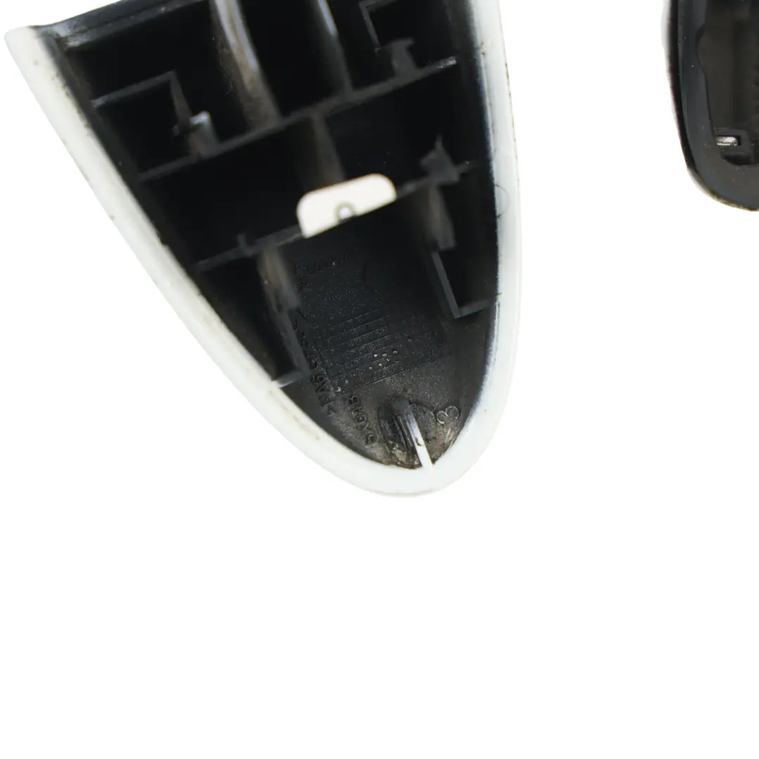 Ford Fiesta MK7 Maniglia Esterna Sinistra Destra Bianco Ghiaccio Z2 - SKU 1757131-FW - Numero di parte 1757131