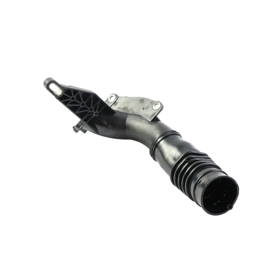 Przewód Rura Wąż Powietrza Dolotowego AV2Q-9351-AE do Ford Fiesta Mk7 o numerze 1767399 Ford Fiesta Mk7 Przewód Rura Wąż Powietrza Dolotowego AV2Q-9351-AE - SKU 1767399 - Numer Części 1767399