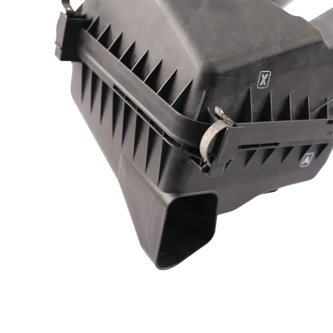 Filter Box Housing 2.0 D-4D to Toyota Avensis Auris Verso R2 Air with Part number 177010R020 Toyota Avensis Auris Verso R2 Air Filter Box Housing 2.0 D-4D - SKU 177010R020 - Part number 177010R020