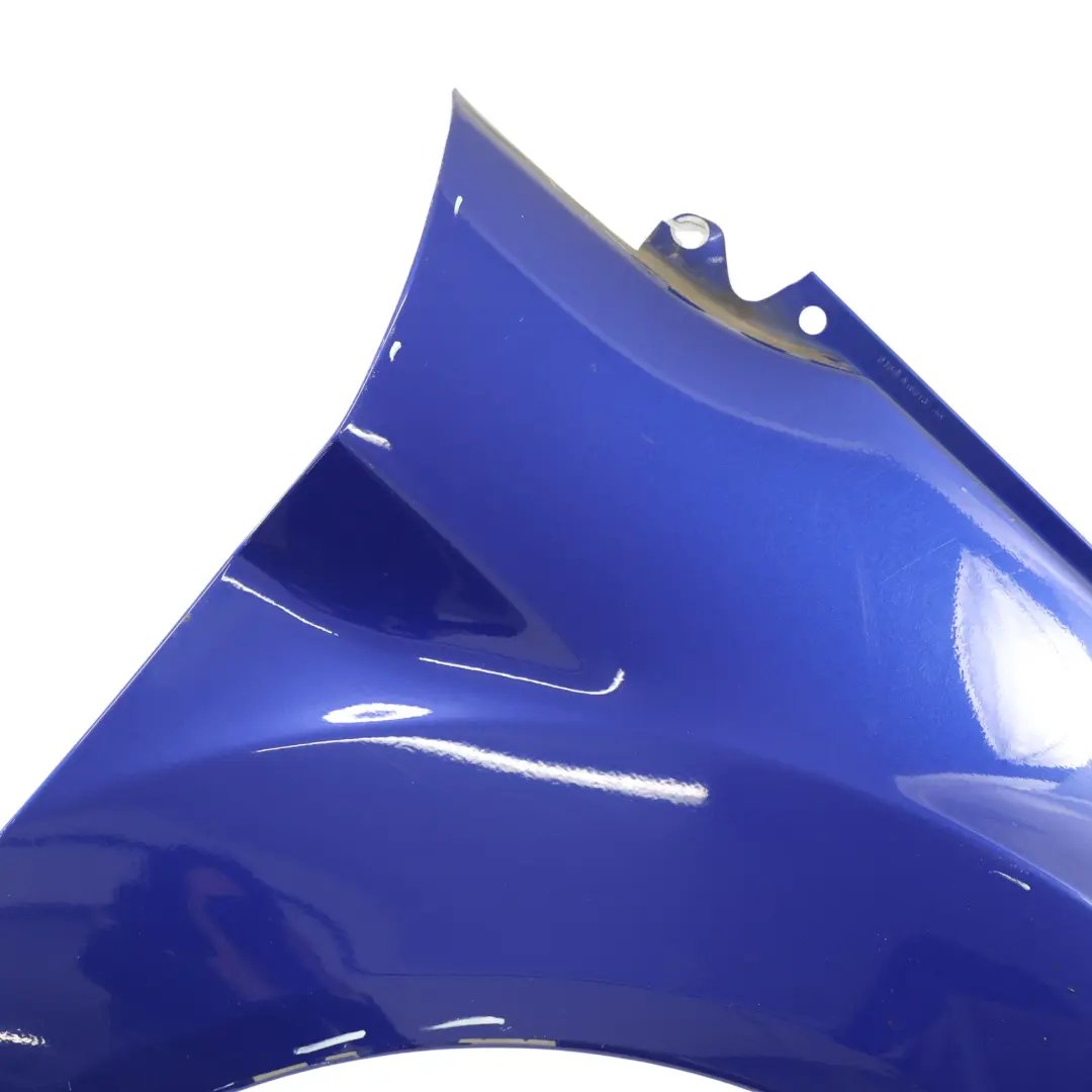 Błotnik Przedni Prawy Spirit Blue Niebieski Metalik - L1 do Ford Fiesta Mk7 o numerze 1777180 Ford Fiesta Mk7 Błotnik Przedni Prawy Spirit Blue Niebieski Metalik - L1 - SKU 1777180-SPIR - Numer Części 1777180