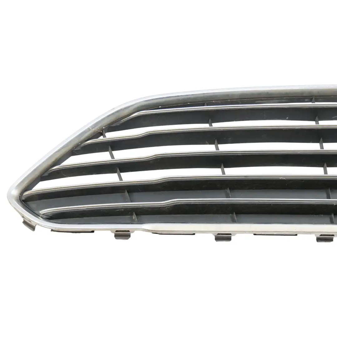 Kratka Przedniego Zderzaka Dolna Chromowana C1BB-17B968-A do Ford Fiesta Mk7 o numerze 1778257 Ford Fiesta Mk7 Kratka Przedniego Zderzaka Dolna Chromowana C1BB-17B968-A - SKU 1778257 - Numer Części 1778257