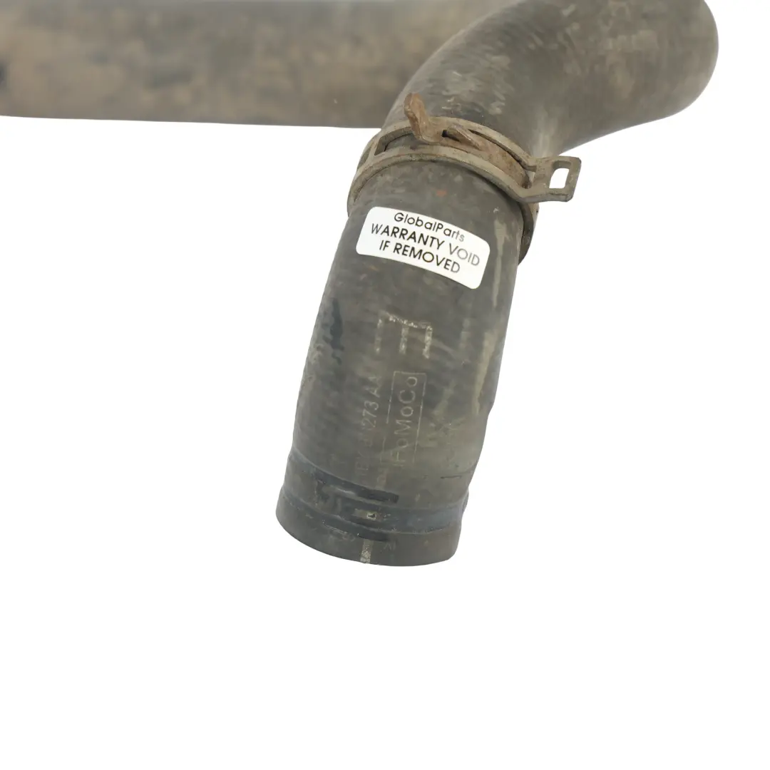 Kühlmittel Schlauch Rohr 1.6 Benzin C1BY-8B273-AA für Ford Fiesta Mk7 Motor mit Teilenummer 1796440 Ford Fiesta Mk7 Motor Kühlmittel Schlauch Rohr 1.6 Benzin C1BY-8B273-AA - SKU 1796440 - Teilenummer 1796440