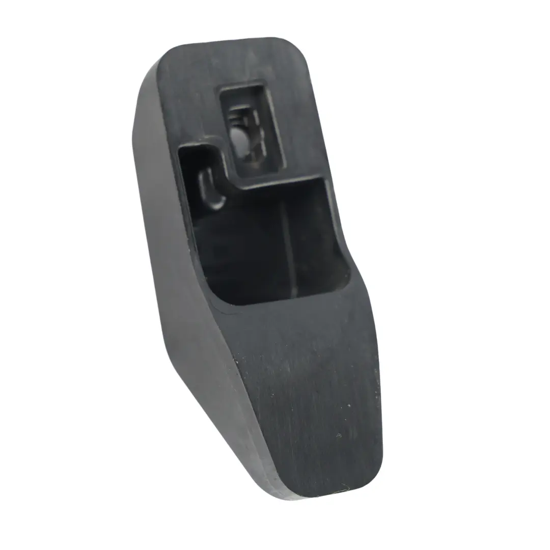 Mk8 Front Door Trim Support Bracket Right O/S BK31-V226A46-AB to Ford Transit with Part number 1817637 Ford Transit Mk8 Front Door Trim Support Bracket Right O/S BK31-V226A46-AB - SKU RHD-1817637 - Part number 1817637