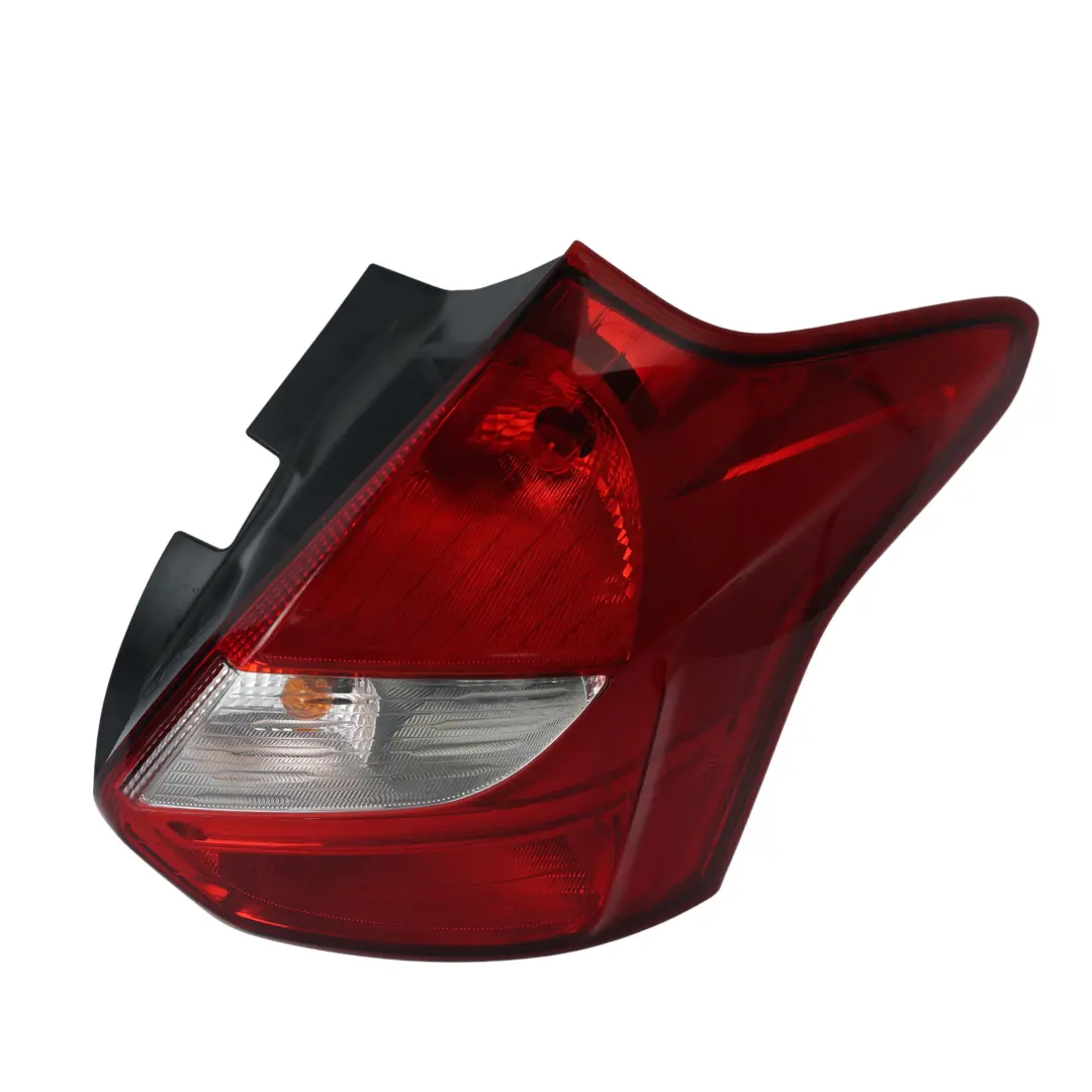 Mk3 Tylna Lampa Prawa BM51-13404-AK do Ford Focus o numerze 1825318 Ford Focus Mk3 Tylna Lampa Prawa BM51-13404-AK - SKU 1825318 - Numer Części 1825318
